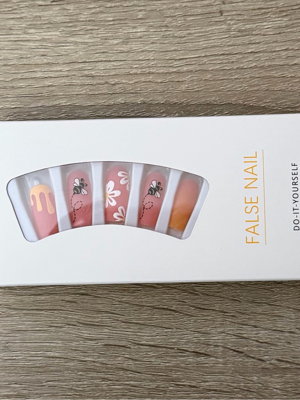 Press-On False Nails, Cute Nail Art, 8 Styles Choose 2 NWT - Picture 2 of 9